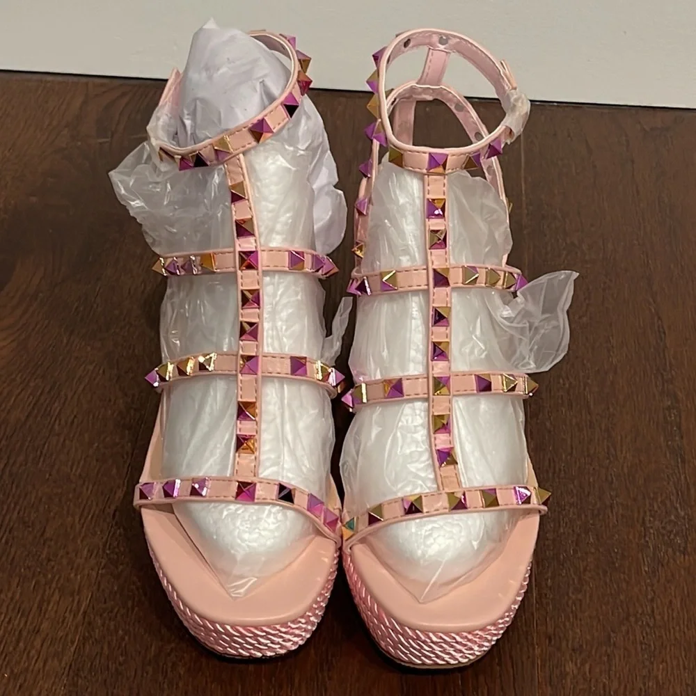 NWT Nature Breeze Women’s Pink Wedges Size 8.5